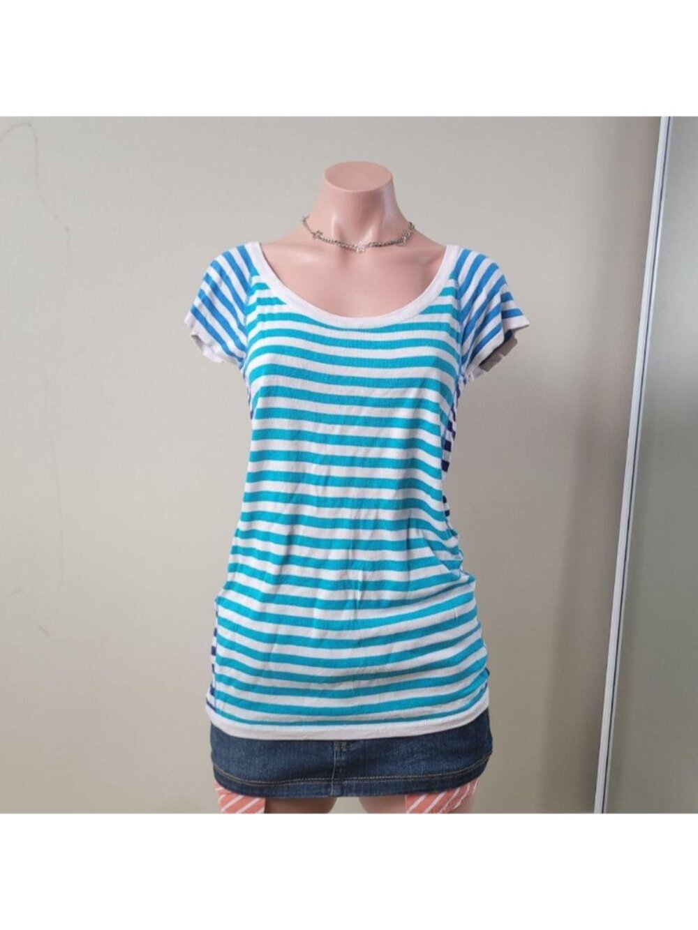 Wills Sport Blue Horizontal Striped Viscose Short Sleeve Knit Top (L)